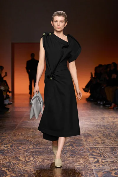 Look 20